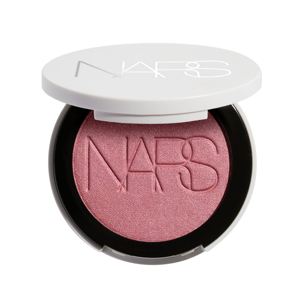 Light Reflecting? Luminizing Blush - Image 3